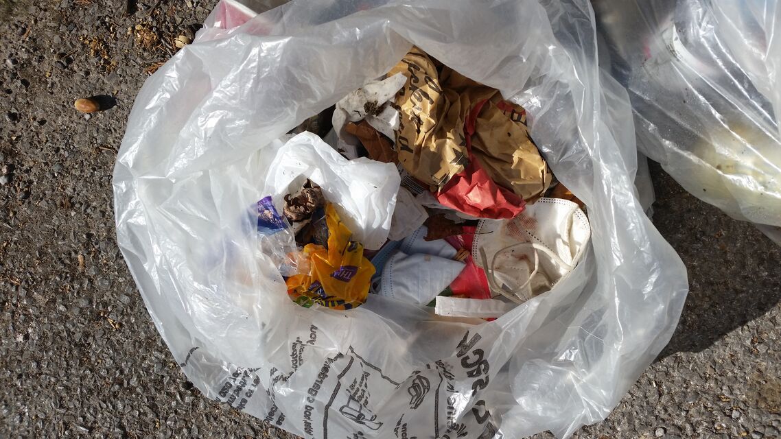 The non-recyclable litter haul